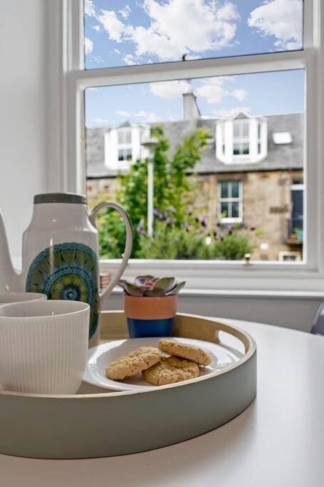 Cheerful Stays - Westend Cottage With Secured Parking Edinburgh Exterior foto